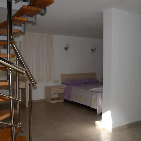 Otel Andiz 3*